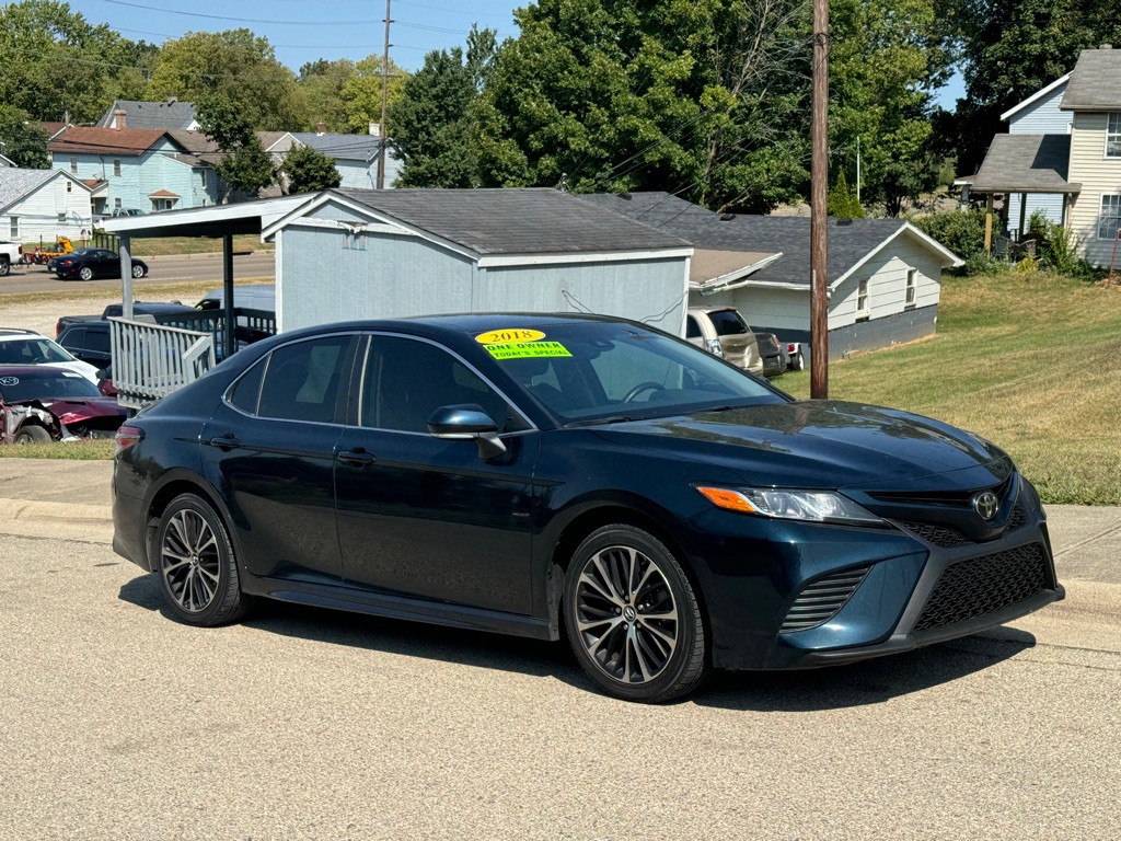 2018 Toyota Camry Image 3
