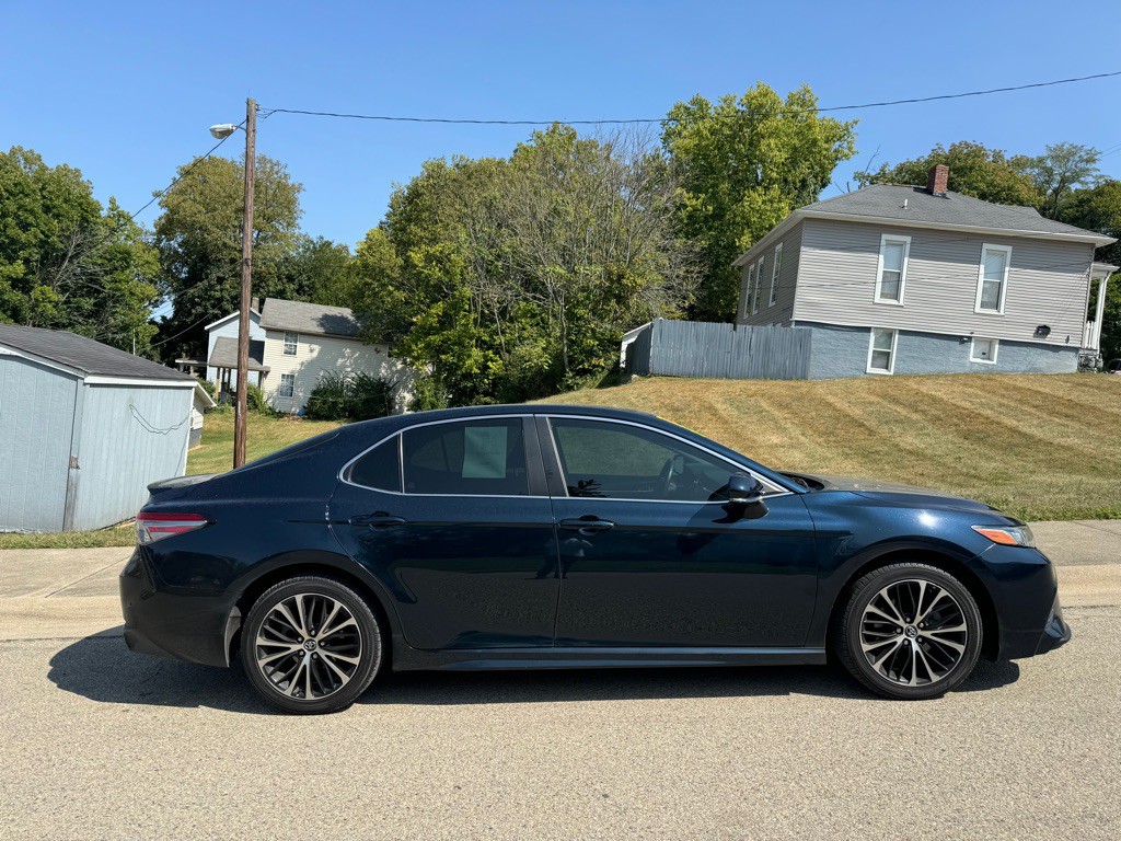 2018 Toyota Camry Image 4