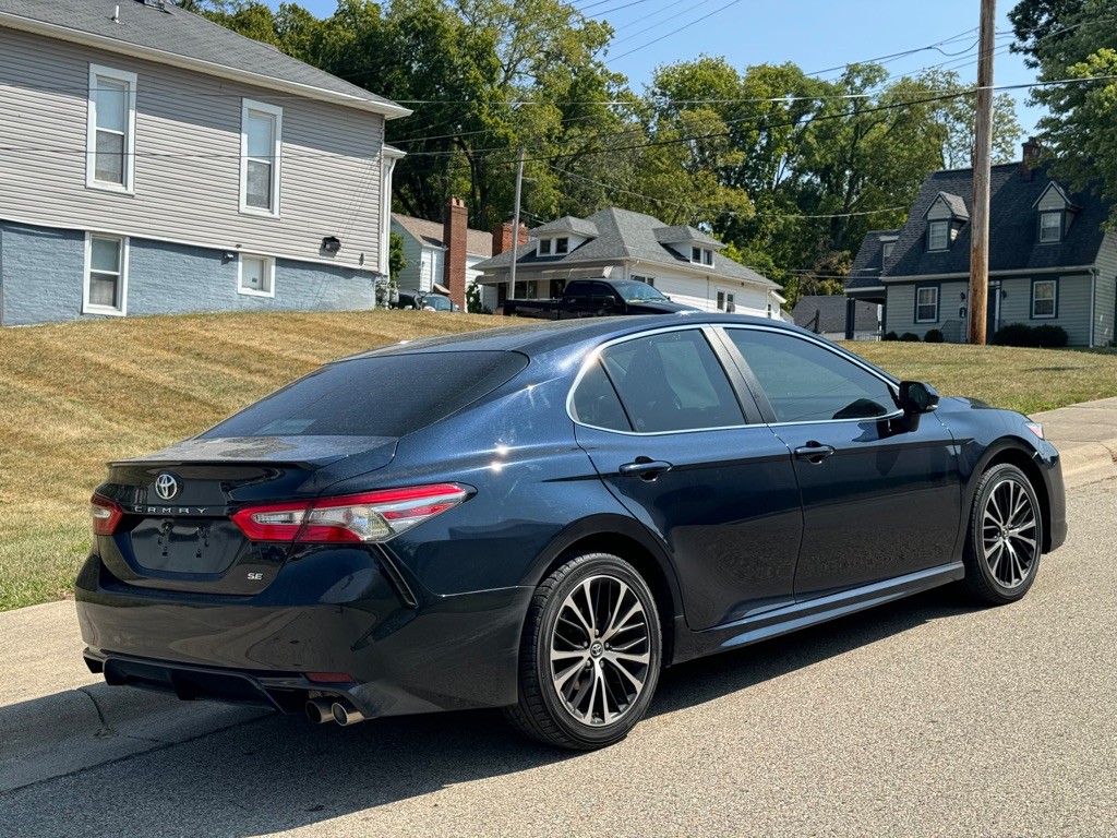 2018 Toyota Camry Image 5