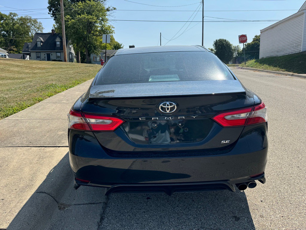2018 Toyota Camry Image 6