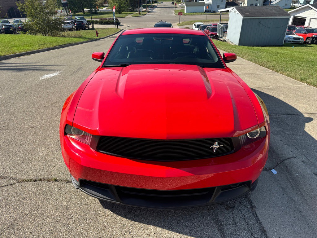 2011 Ford Mustang Image 2