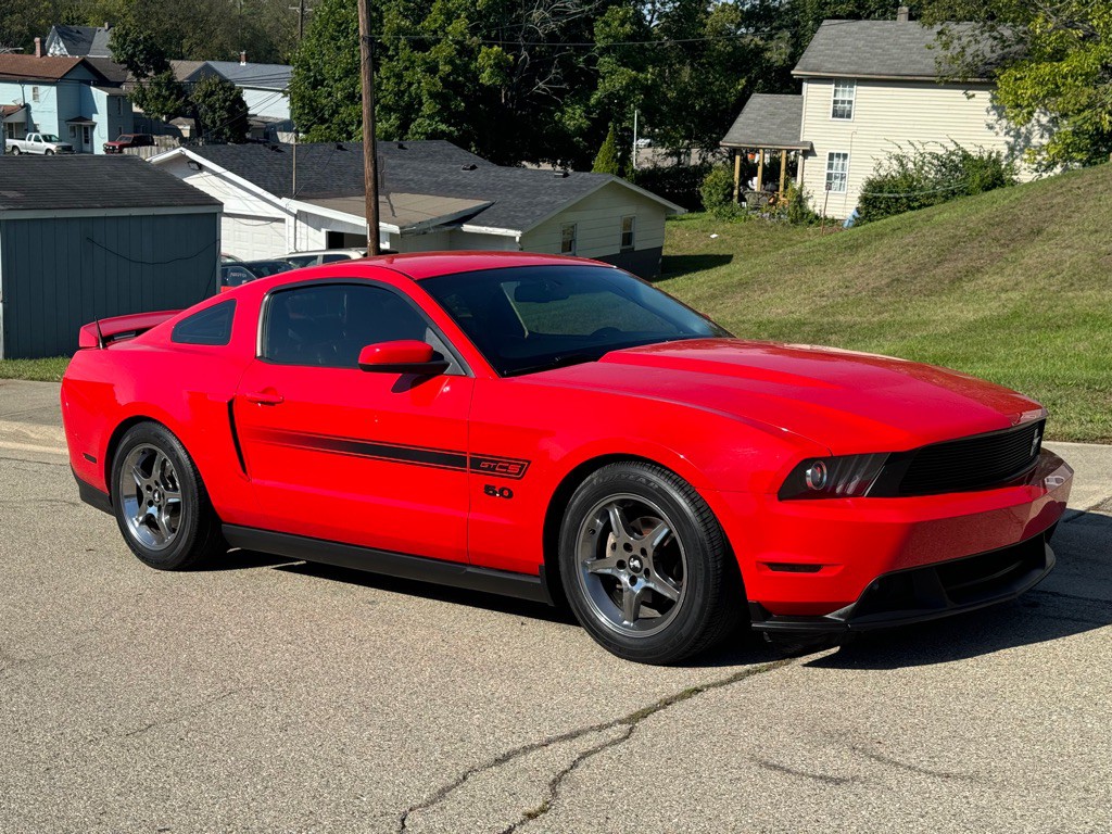 2011 Ford Mustang Image 4
