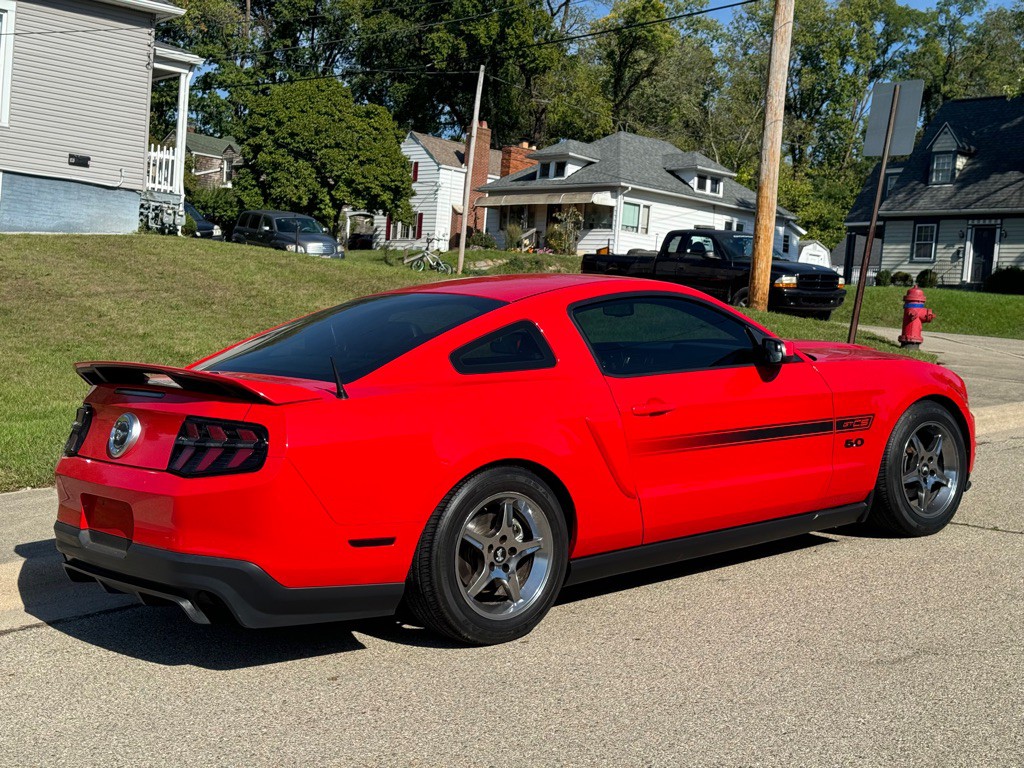 2011 Ford Mustang Image 6