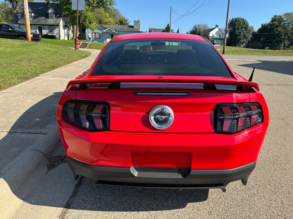 2011 Ford Mustang Image 7