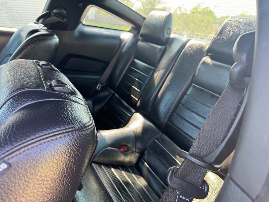 2011 Ford Mustang Image 11