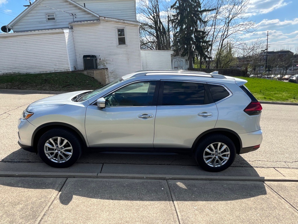 2017 Nissan Rogue Image 3