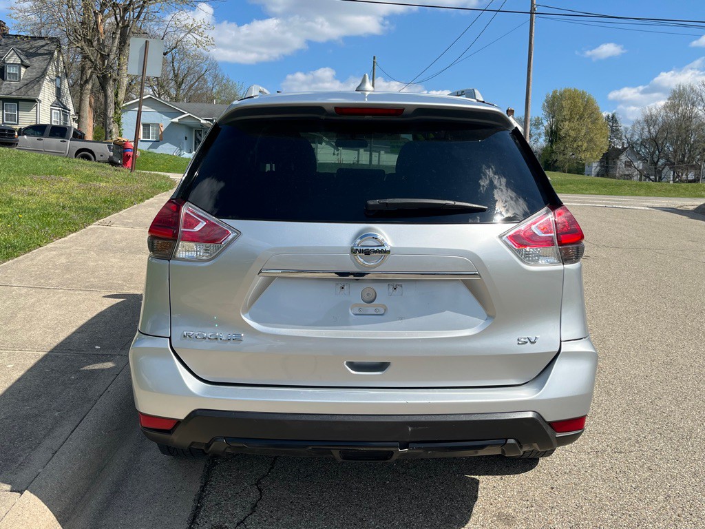 2017 Nissan Rogue Image 5