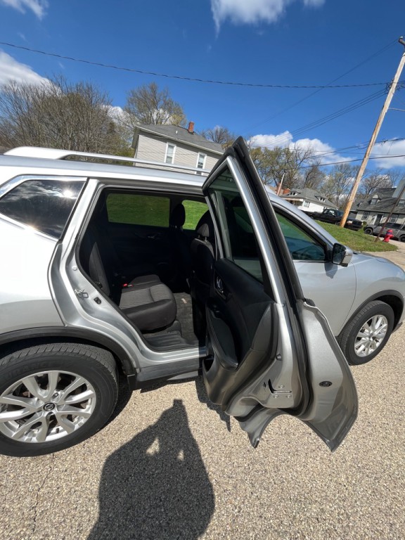2017 Nissan Rogue Image 14