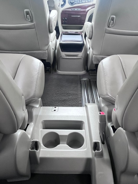 2011 Toyota Sienna Image 23