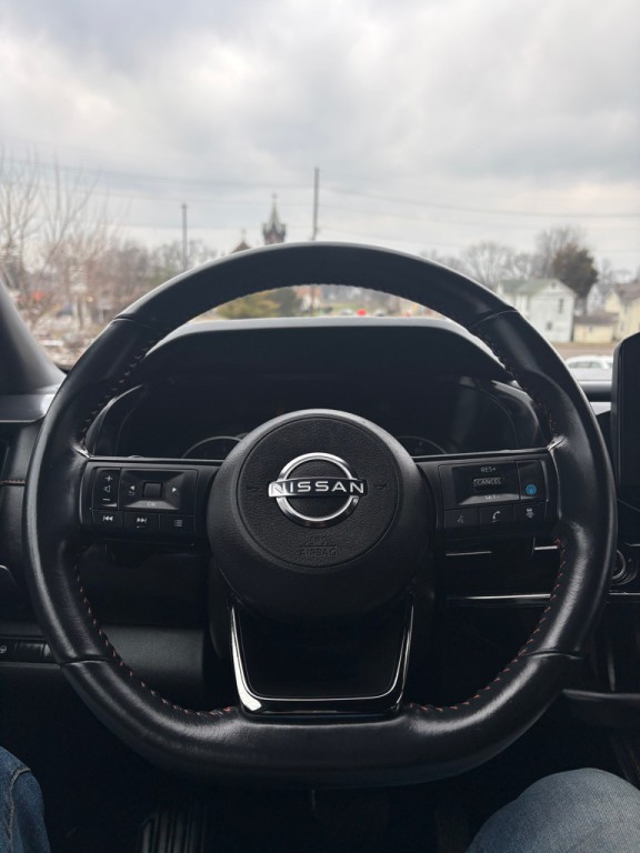 2023 Nissan Pathfinder Image 9