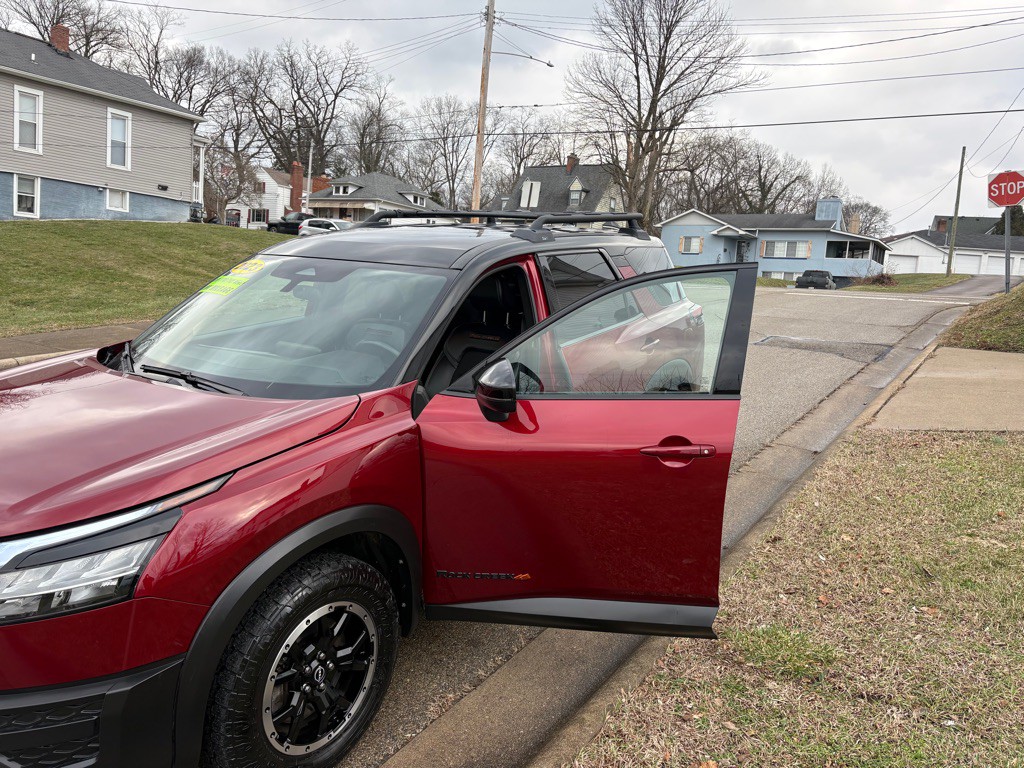 2023 Nissan Pathfinder Image 25