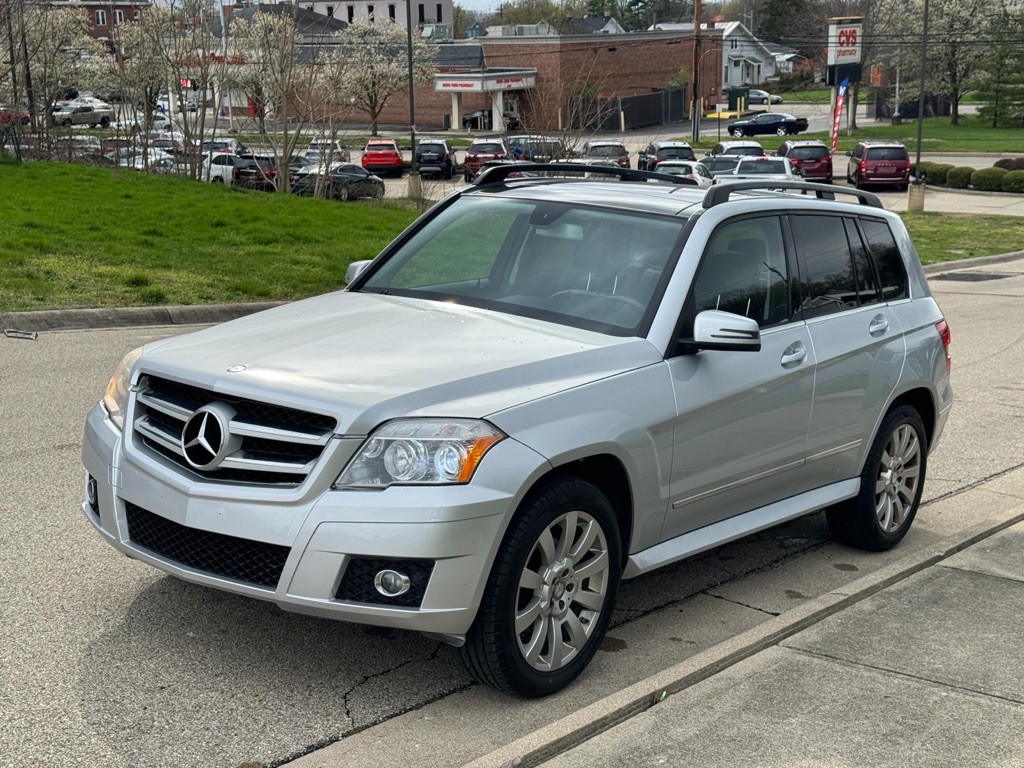 2010 Mercedes-Benz GLK-Class Image 1