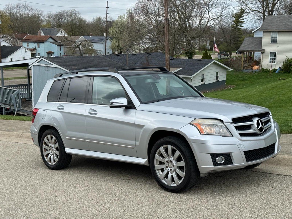 2010 Mercedes-Benz GLK-Class Image 3
