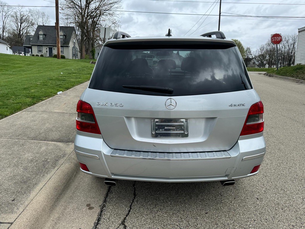 2010 Mercedes-Benz GLK-Class Image 4