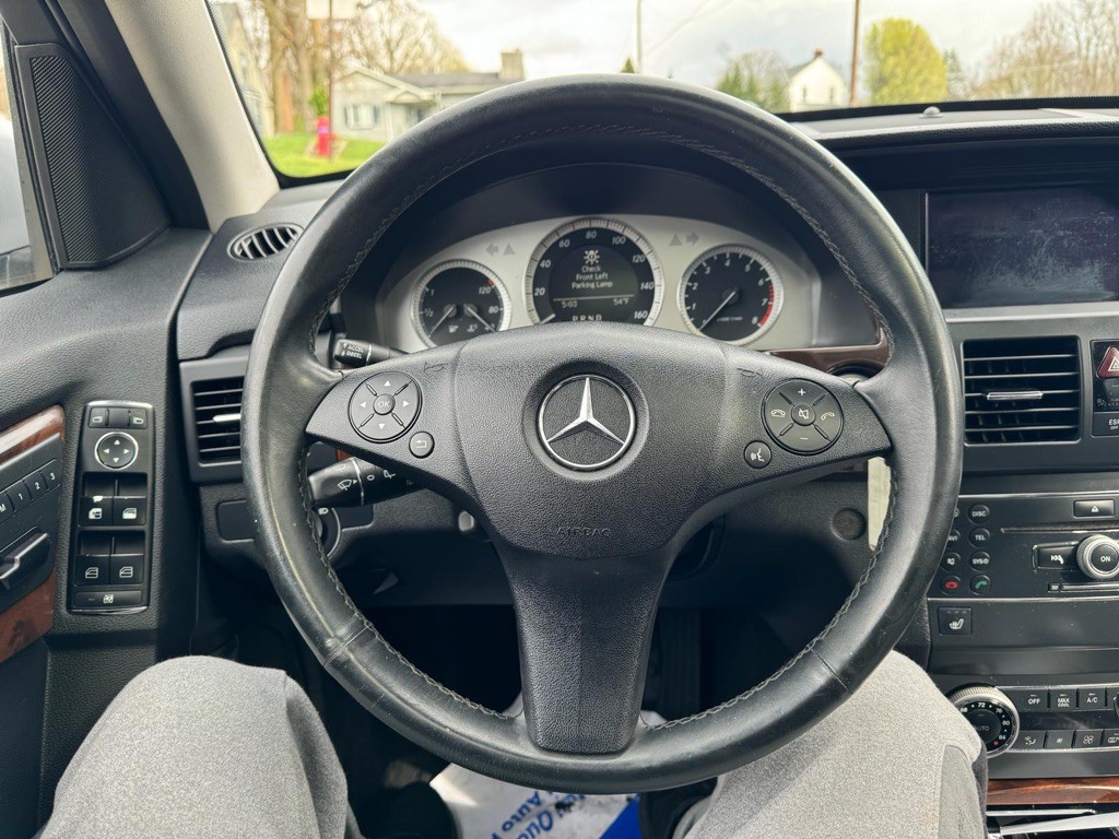 2010 Mercedes-Benz GLK-Class Image 17