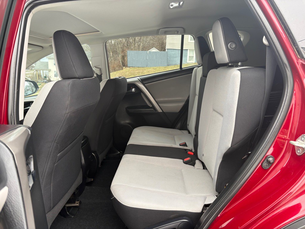 2018 Toyota Rav4 Image 16