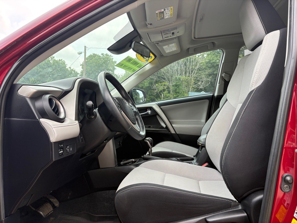 2018 Toyota Rav4 Image 16