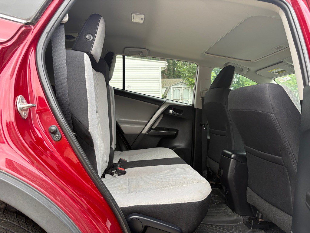 2018 Toyota Rav4 Image 18