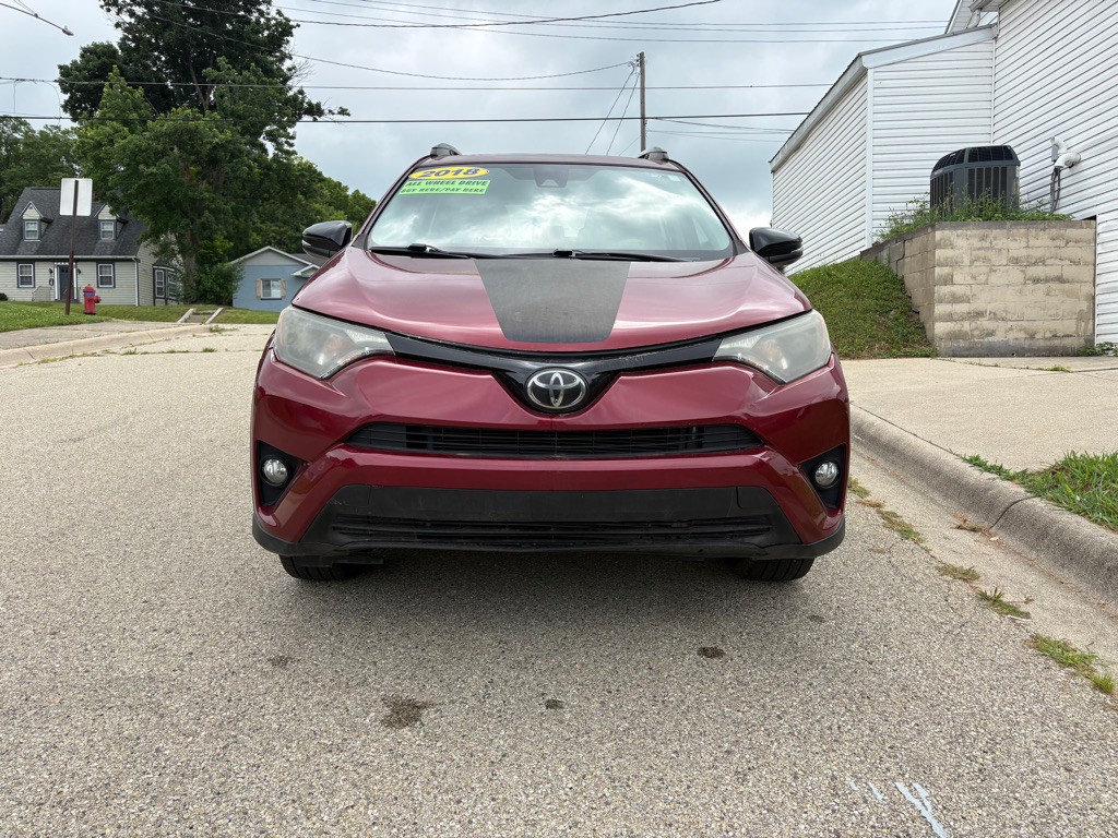2018 Toyota Rav4 Image 2
