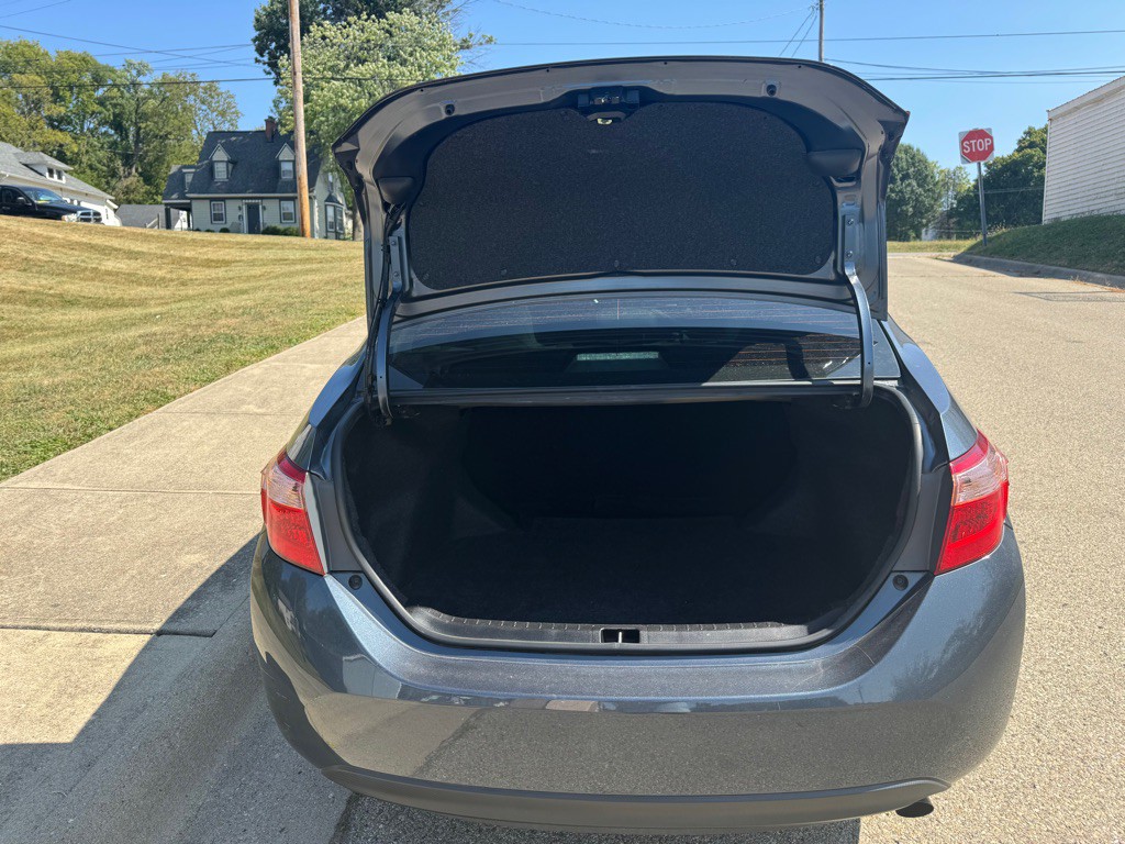 2019 Toyota Corolla Image 20