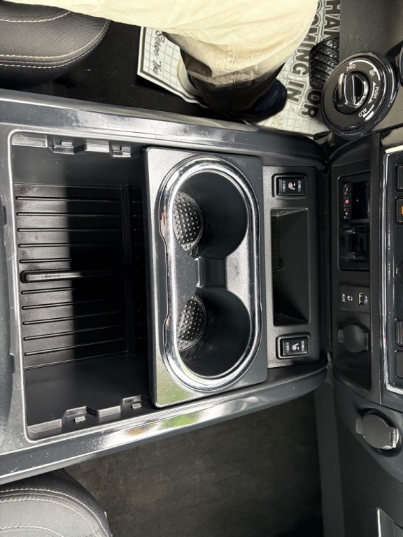 2018 Nissan Titan Image 12