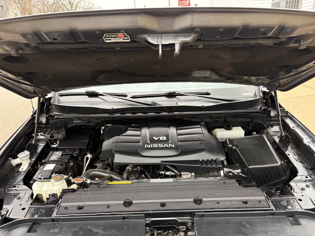 2018 Nissan Titan Image 19