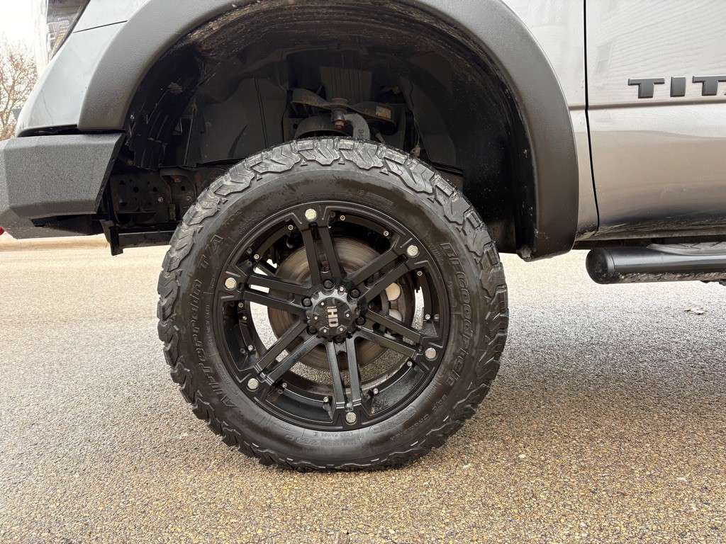 2018 Nissan Titan Image 20