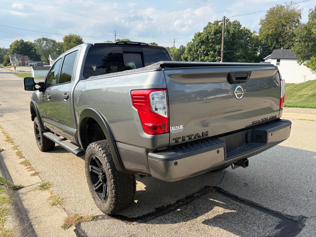 2018 Nissan Titan Image 4