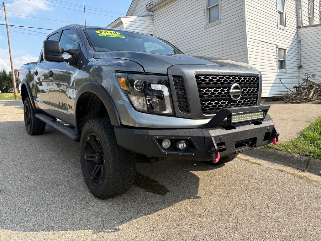 2018 Nissan Titan Image 8