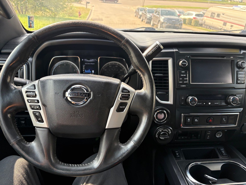 2018 Nissan Titan Image 9