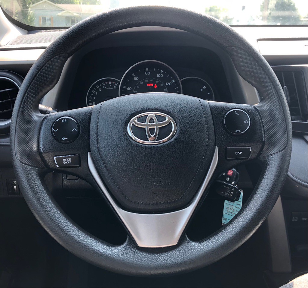 2016 Toyota Rav4 Image 9