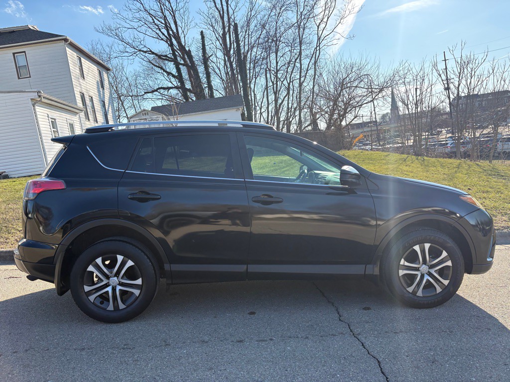 2016 Toyota Rav4 Image 7