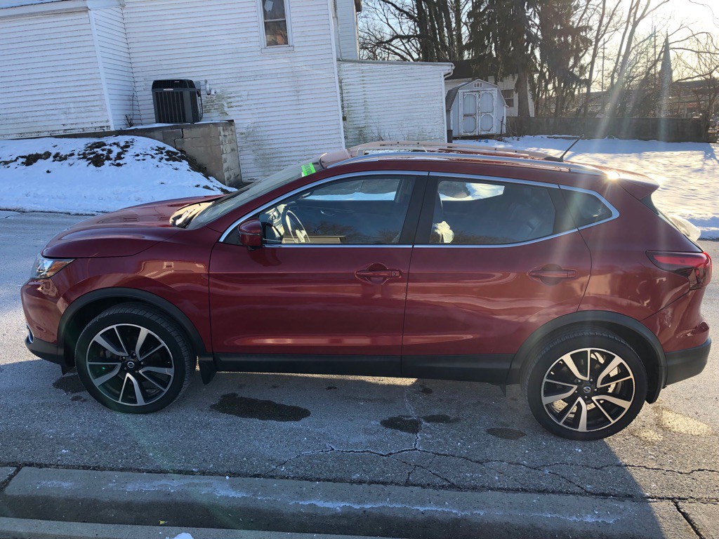 2018 Nissan Rogue Image 3