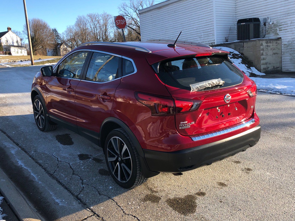 2018 Nissan Rogue Image 4