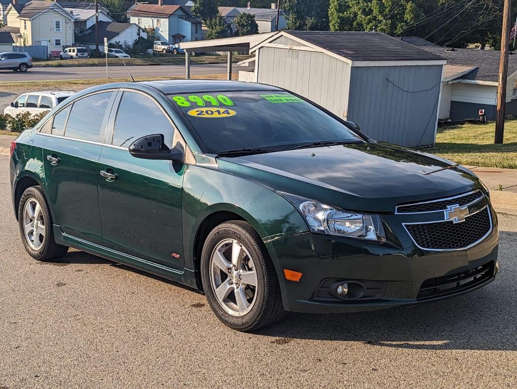 2014 Chevrolet Cruze Image 2