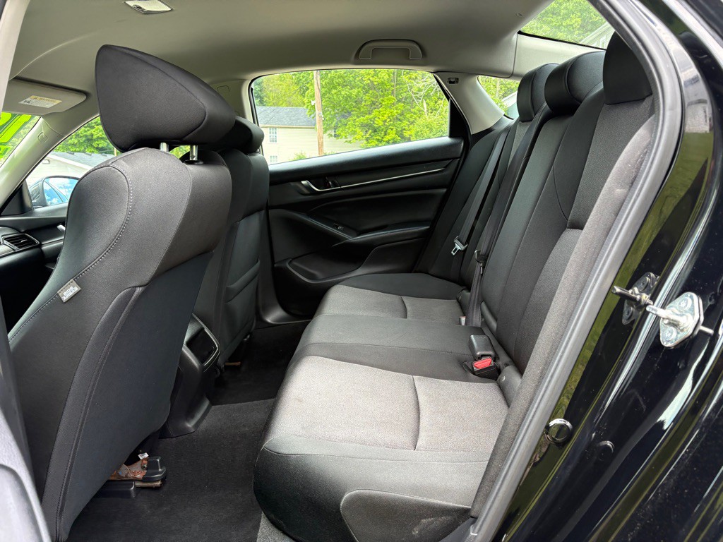 2018 Honda Accord Image 18