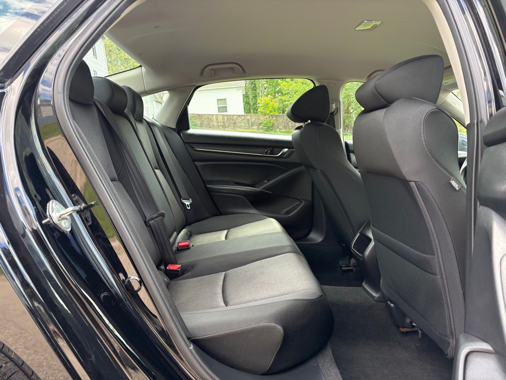 2018 Honda Accord Image 19