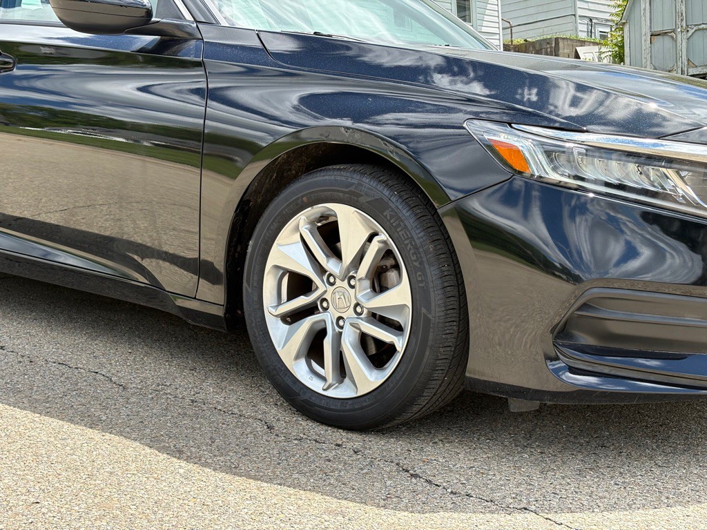 2018 Honda Accord Image 23
