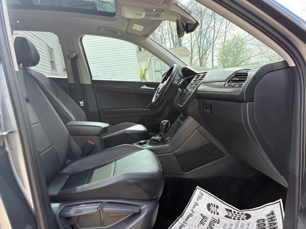 2020 Volkswagen Tiguan Image 24