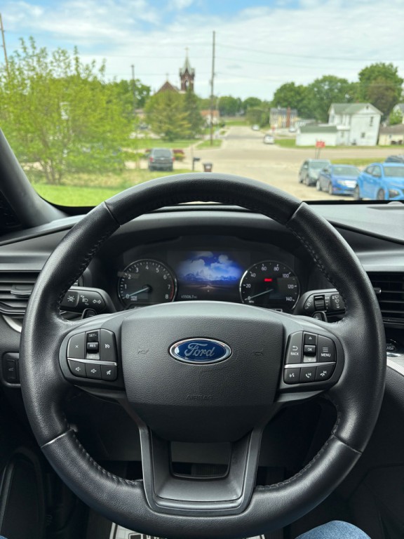 2020 Ford Explorer Image 9