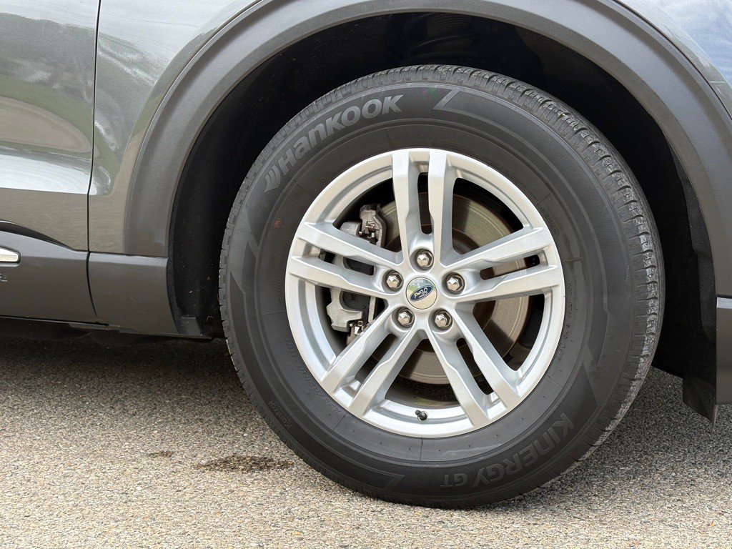 2020 Ford Explorer Image 24