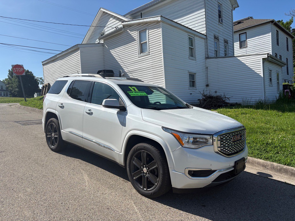 2017 GMC Acadia Image 1