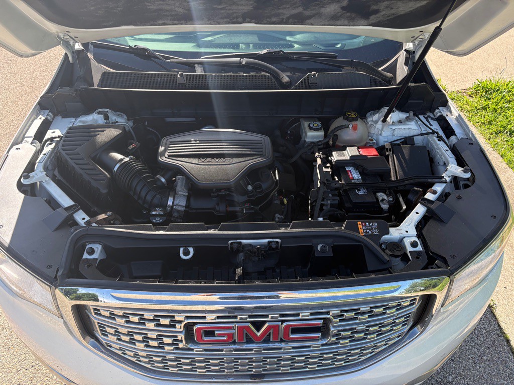2017 GMC Acadia Image 24
