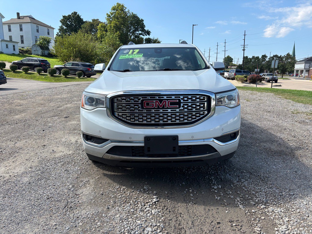 2017 GMC Acadia Image 1