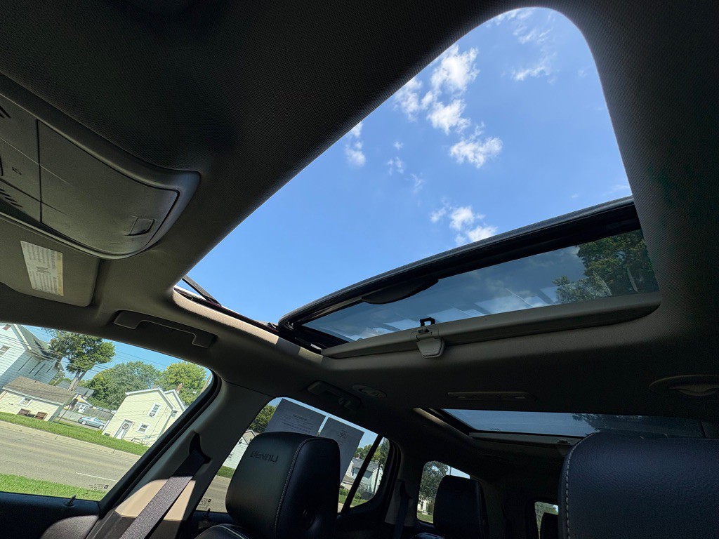 2017 GMC Acadia Image 17