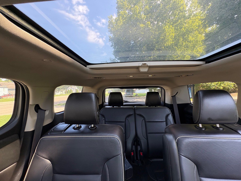 2017 GMC Acadia Image 18