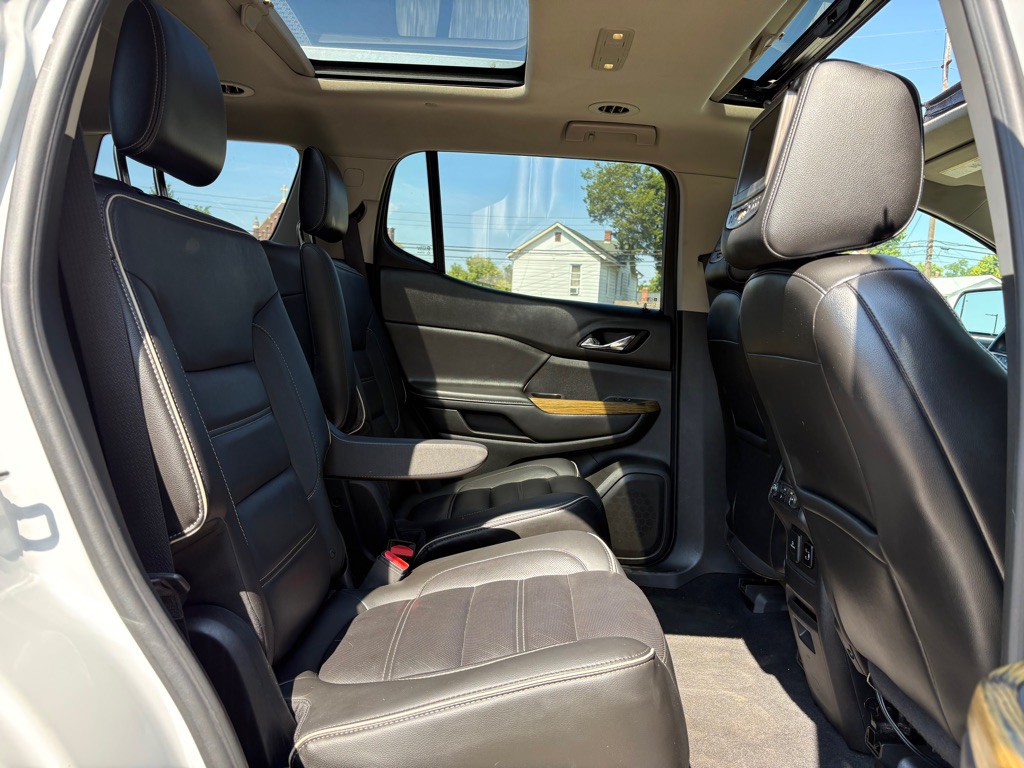 2017 GMC Acadia Image 21