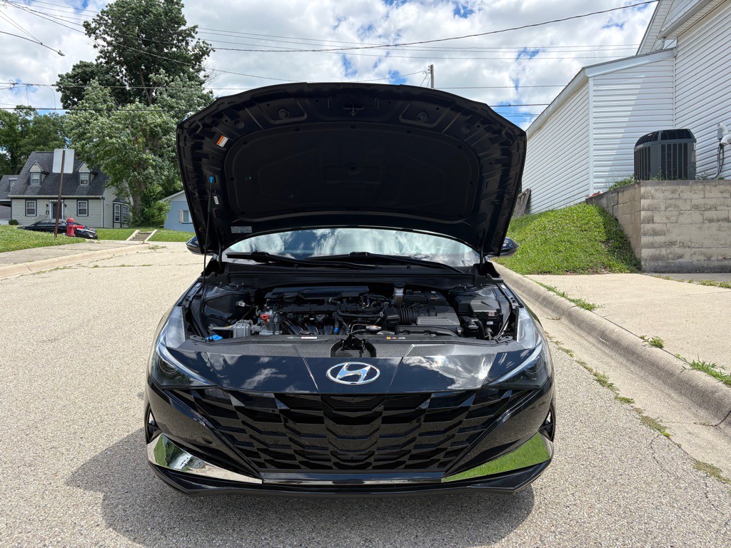 2023 Hyundai Elantra Image 19