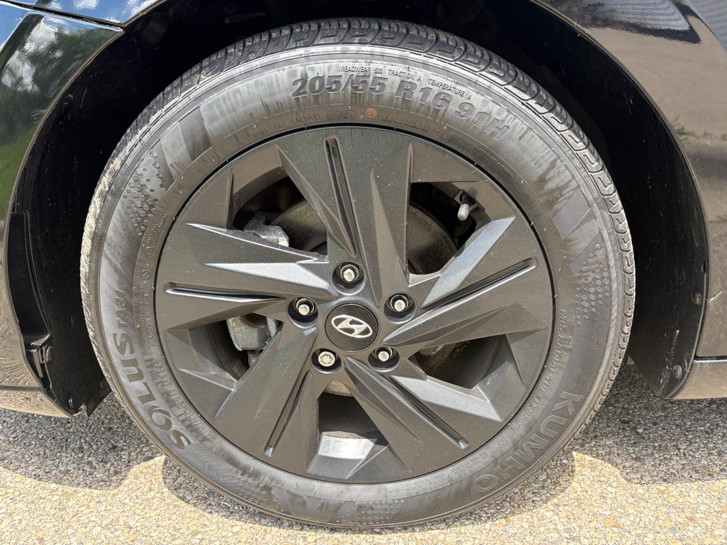 2023 Hyundai Elantra Image 20