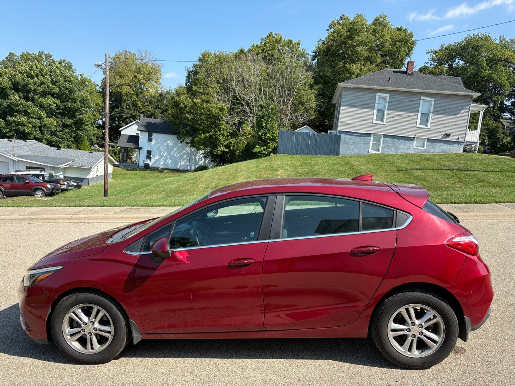 2018 Chevrolet Cruze Image 4